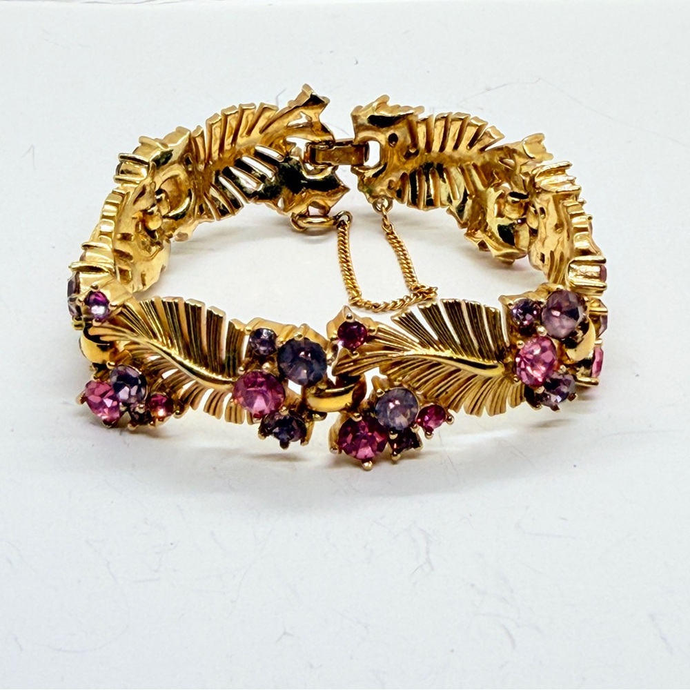 1950s Crown‎ Trifari Leaf Motif Pink & Purple Rhinestones Gold Tone Bracelet VTG